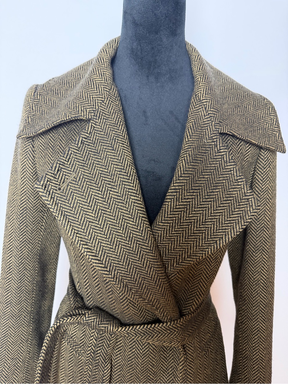 MaxMara Brown Herringbone Wrap Jacket Size 8 Wool/Cashmere - Picture 2 of 12